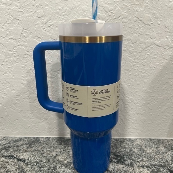 STANLEY - THE QUENCHER H2.0‎ TUMBLER | 40 OZ - Arctic Twist - Holiday Exclusive - Picture 2 of 4